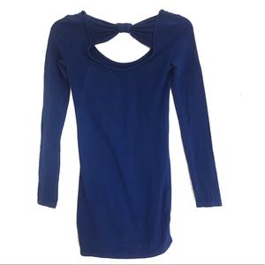 🌈Blue Back Cut Out Longe Sleeve Dress - F21